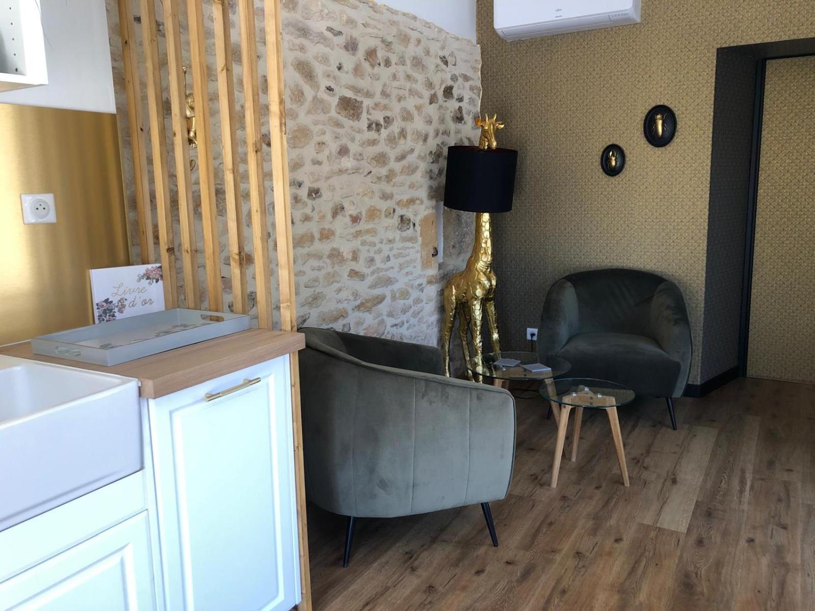 Gite Le Domaine Aubazen La Chapelle-Aubareil Buitenkant foto