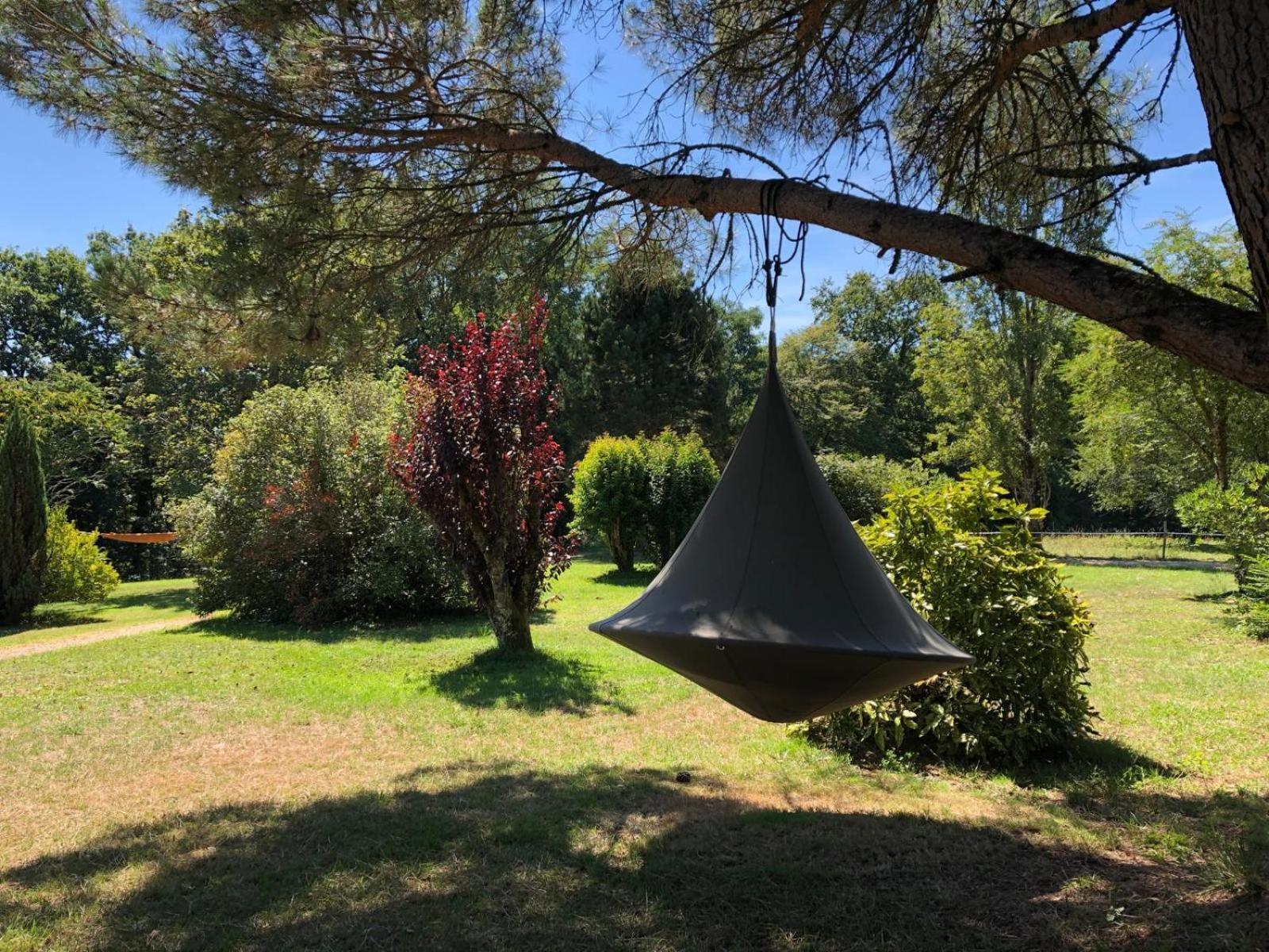 Gite Le Domaine Aubazen La Chapelle-Aubareil Buitenkant foto